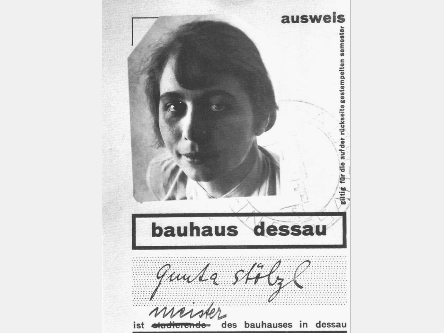 Студенческое удостоверение Гунты Штёльцль, первой женщины — мастера школы Баухаус