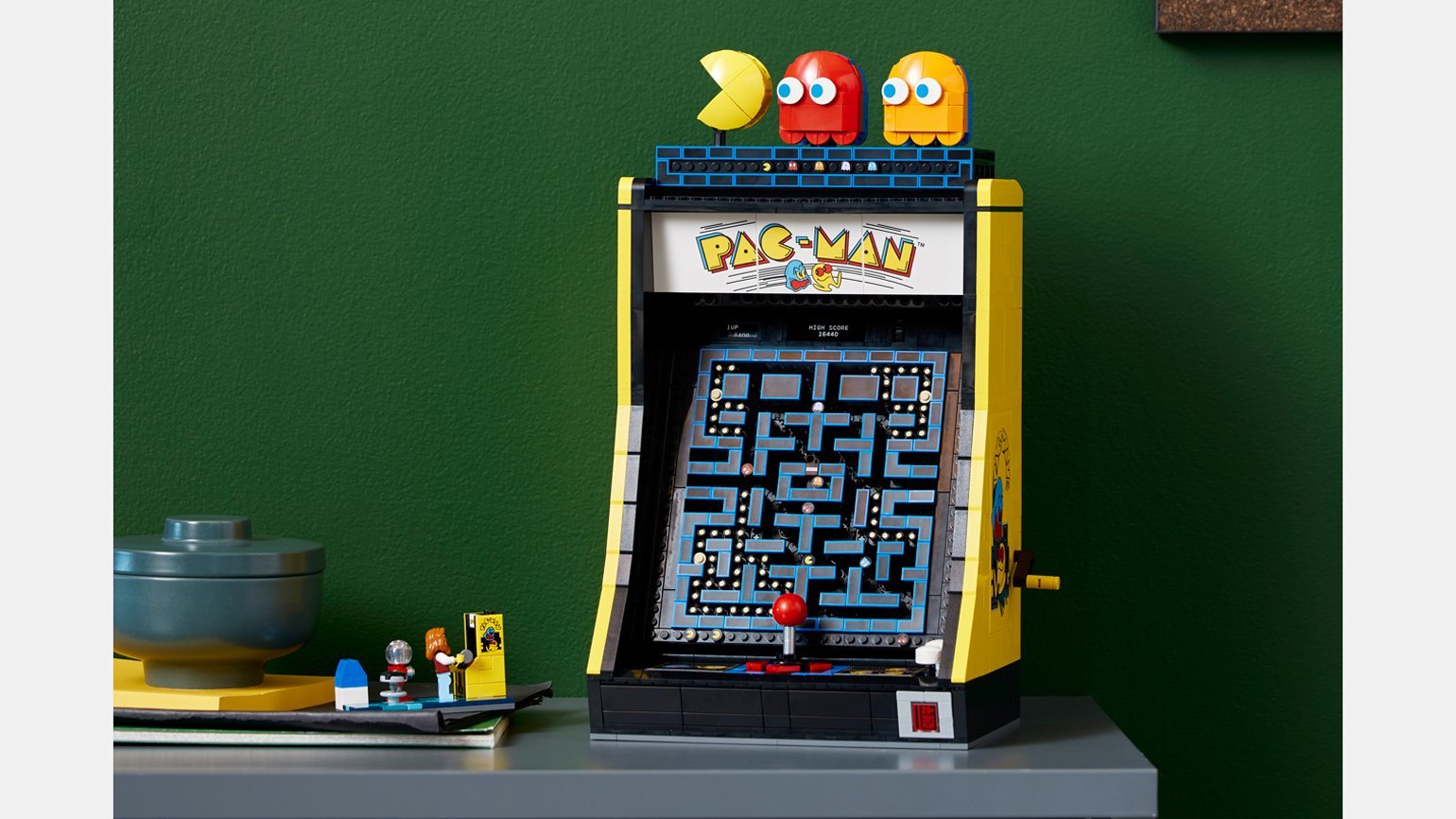 LEGO воссоздала оригинальную игру Pac-Man 1980 года в новом игровом наборе  / Skillbox Media