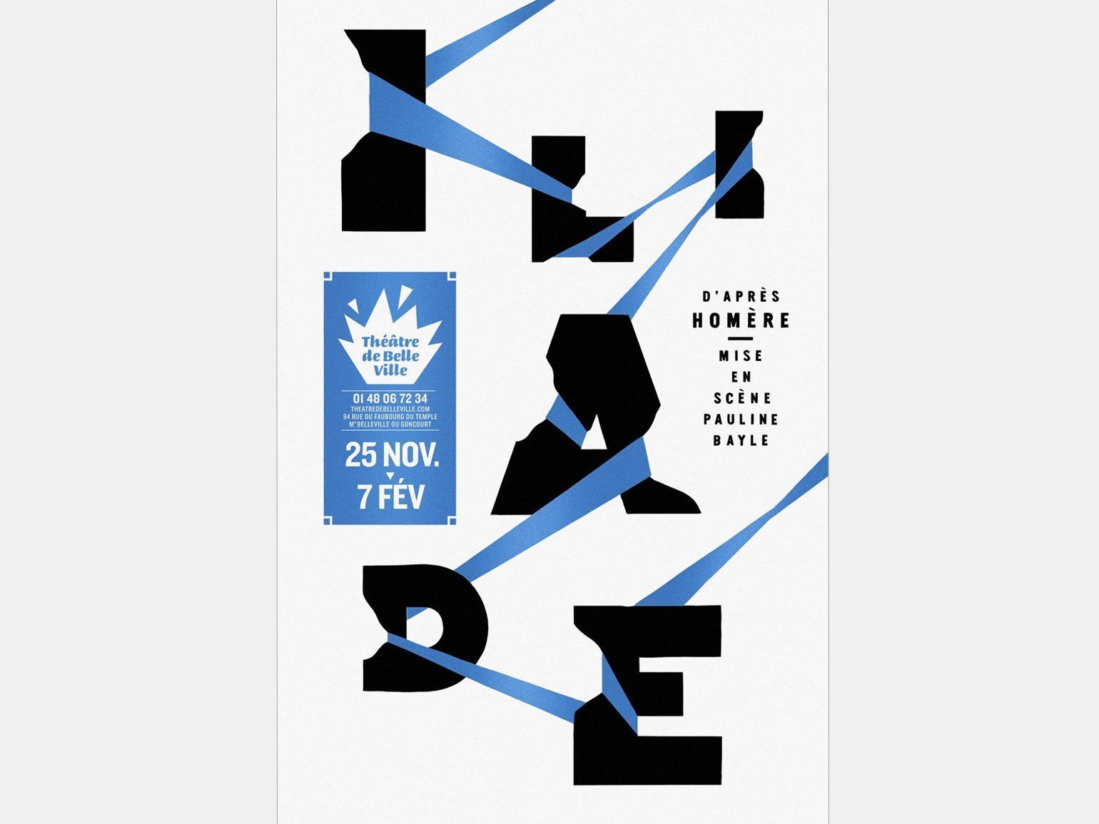 плакат для спектакля «Илиада» с экспериментальной типографикой, чёрными буквами и голубыми лентами